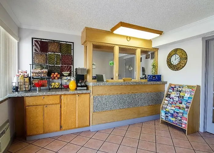 Central Phoenix Hotel Hotel 2*