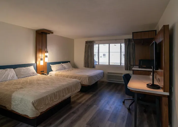 Central Phoenix Hotel 2* Phoenix