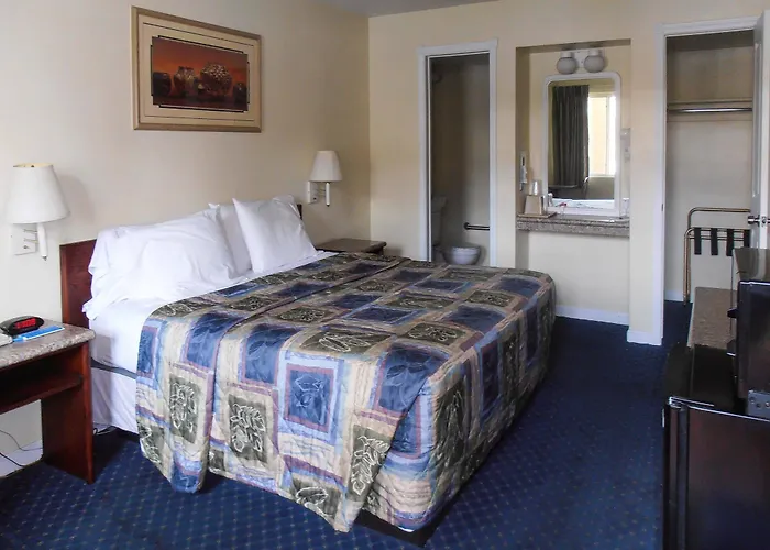 Central Phoenix Hotel Hotel